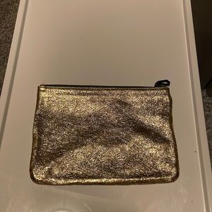Mossimo zip pouch